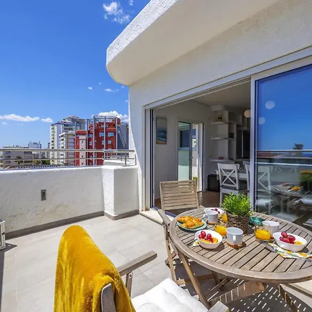 Penthouse Living With Rooftop Terrace & Sea View Apartamento *
