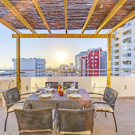 Penthouse Living With Rooftop Terrace & Sea View * Quarteira