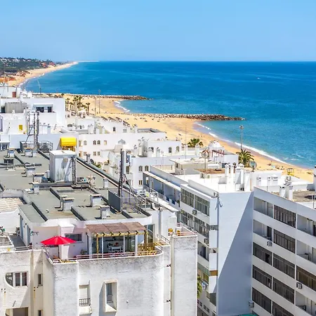 Apartment Penthouse Living With Rooftop Terrace & Sea View Quarteira
