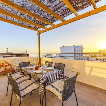 Penthouse Living With Rooftop Terrace & Sea View * Quarteira
