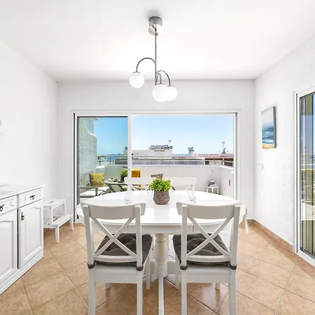Apartment Penthouse Living With Rooftop Terrace & Sea View Quarteira
